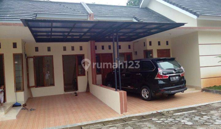 Di jual cepat rumah modern minimalis bebas banjir,bisa kpr.  1