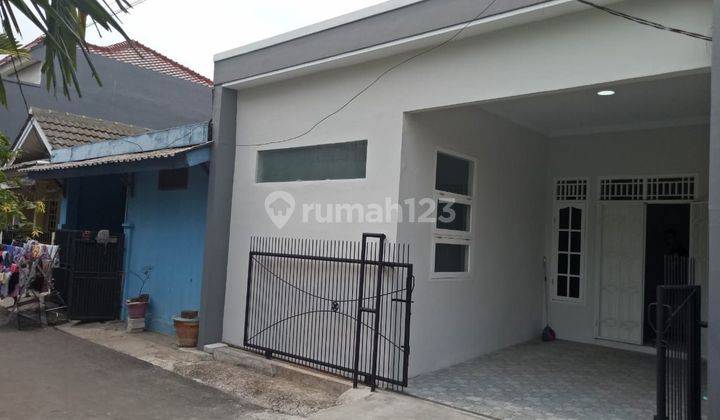 Di jual cepat rumah bagus 1 lantai di lingkungan komlek 1