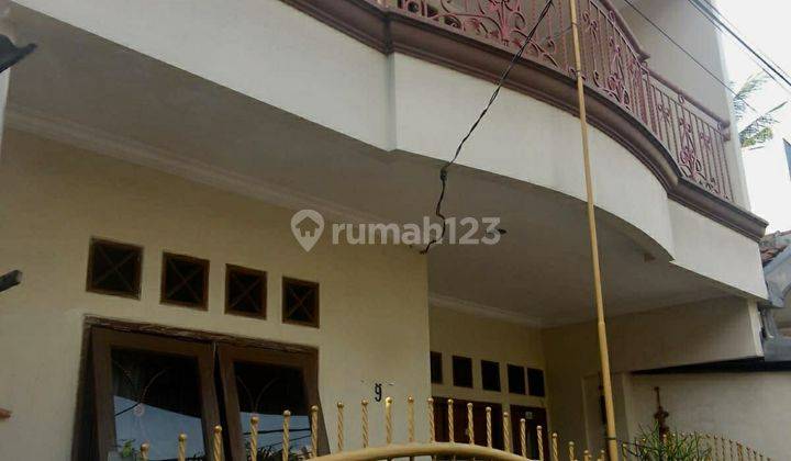 Di jual rumah bagus 2lt,lokasi bebas banjir hadap ke jalan  1