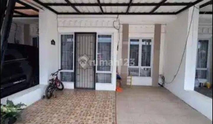 Di Sewakan Rumah Bagus 2 Lantai Semi Furnis Bebas Banjir 1