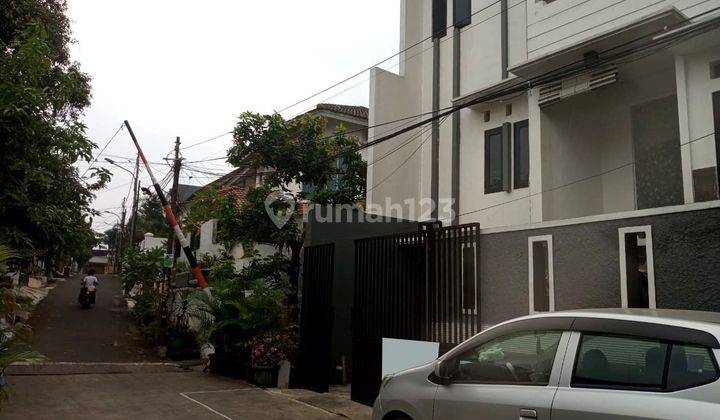 Di Jual Cepat Rumah Bagus 3lt Siap Huni Bebas Banjir 2