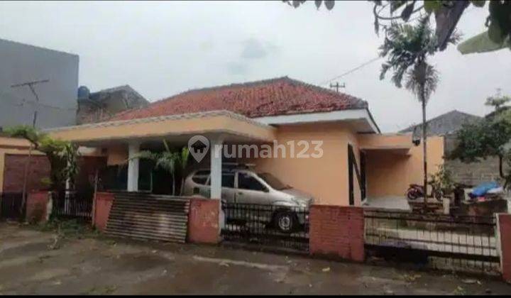 Di Sewakan Rumah Bagus Parkiran Luas Bebas Banjir 1