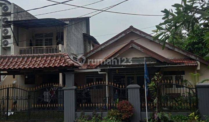 Di Jual Rumah Bagus Hok 1,5 Lantai Di Sek 3 Bintaro Jaya 1