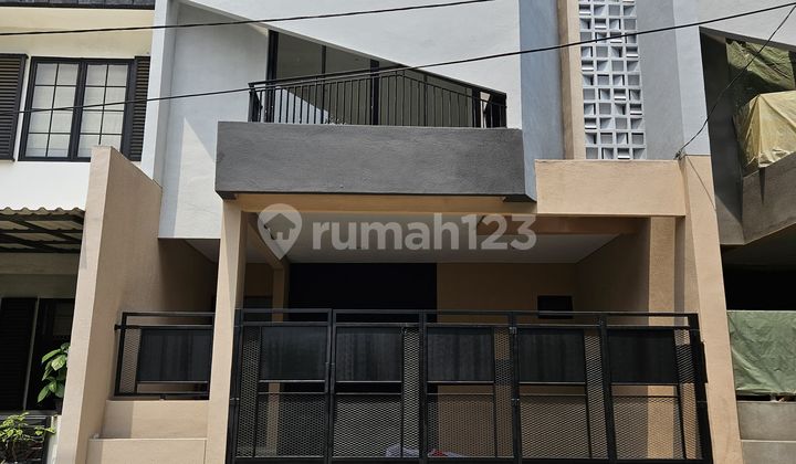 Di Jual Cepat Rumah Baru 2 Lantai Di Mertilang Sek 9 Bintaro Di Jual Cepat Rumah Baru 2 Lantai Di Mertilang Sek 9 Bintaro