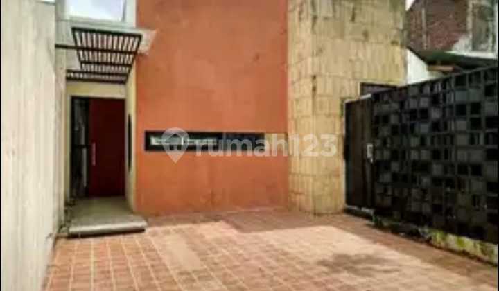 Di Sewakan Rumah Bagus Istimewa Semi Furnise Dekat Tol.bus Way