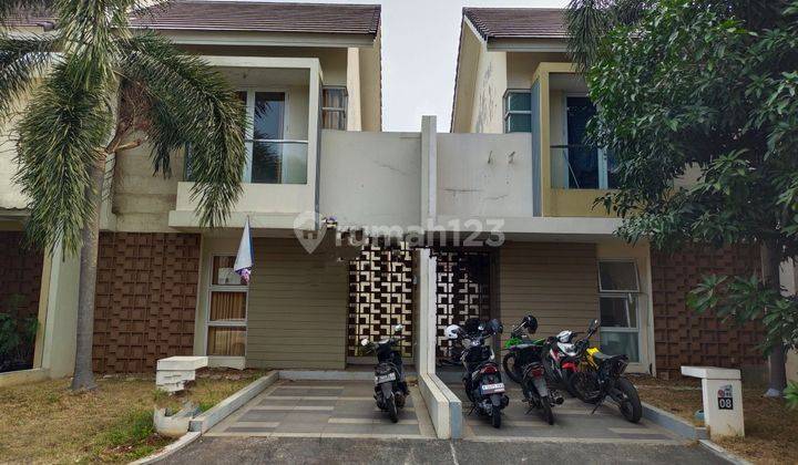 Rumah 2 Lantai siap huni di grand wisata  1