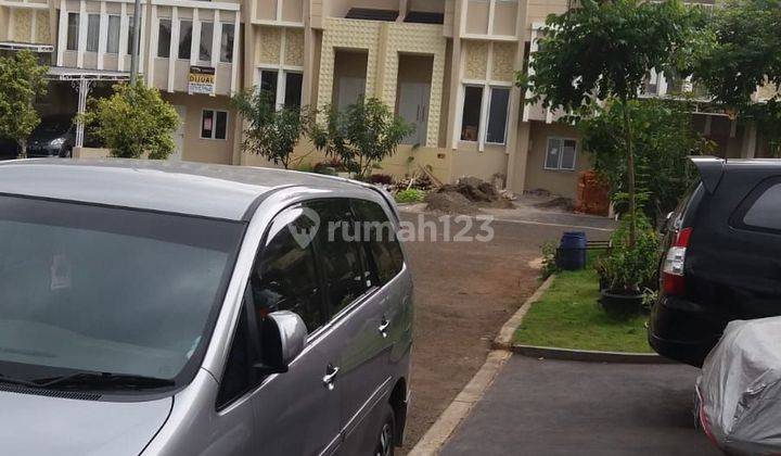 Dijual rumah depan club house di cluster premium  2