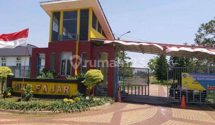 Kavling Depan Taman Posisi Hoek