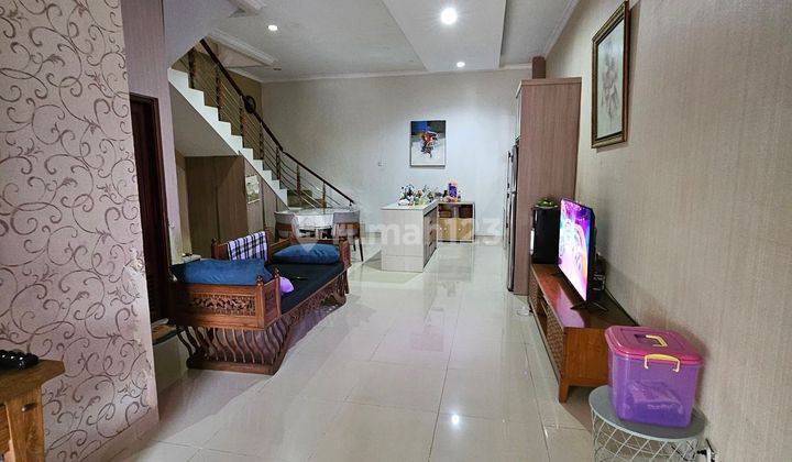 Dijual Cepat Rumah Grand Wisata Murah. 2 Lantai 1