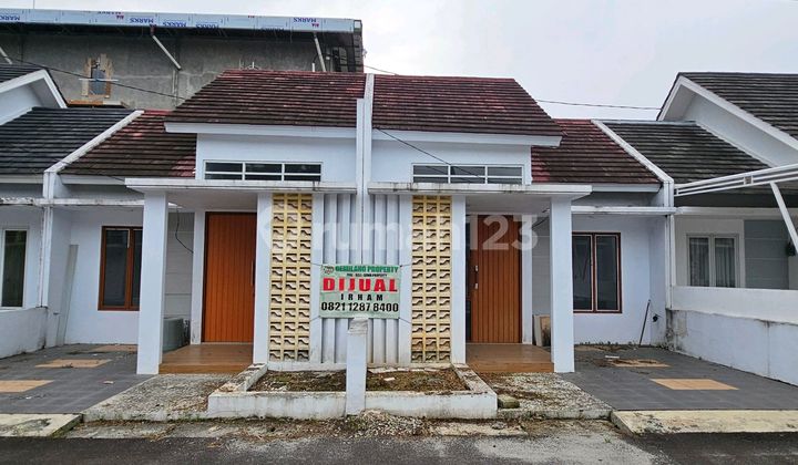 For Sale QuickReady-to-Occupy House Near Grand Wisata