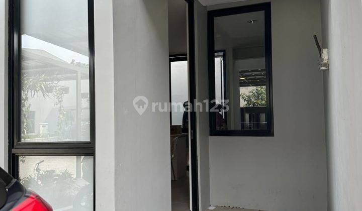 Dijual Rumah Modern Grand Wisata 2