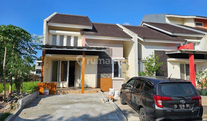 Dijual murah Rumah Grand Wisata 1