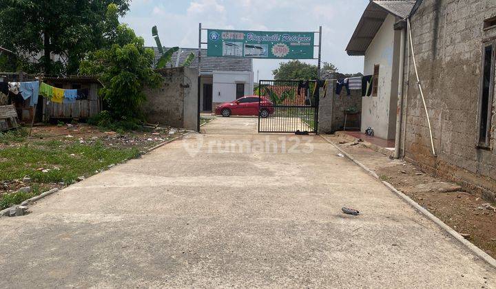 Rumah Baru Unfurnished SHM di Jl Bawang Bekasi Timur Regency, Bekasi 2