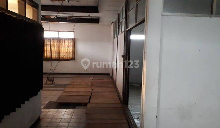 Rumah Dalam Komplek Di Tengah Kota  2