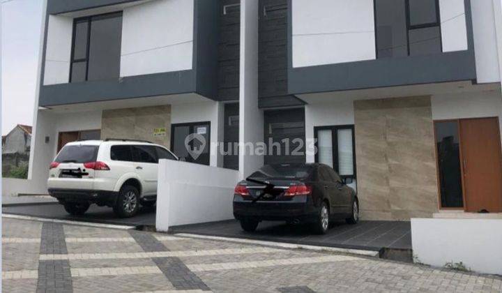 Rumah Minimalis  2 Lantai Di Bandung Utara 2