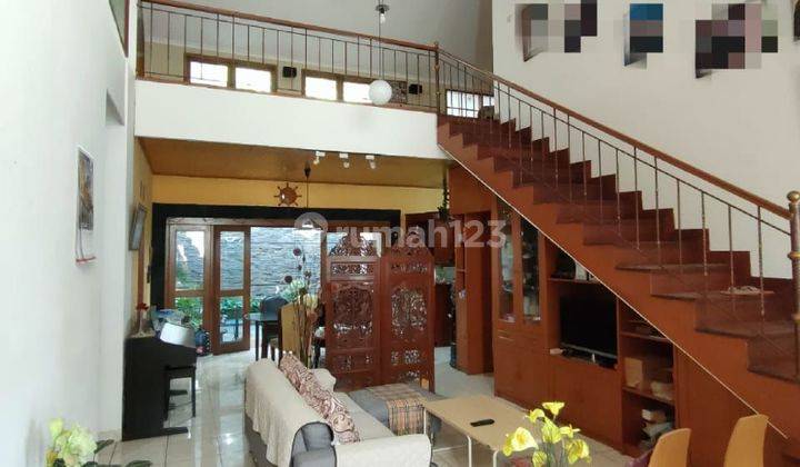 Rumah Mezanine Cantik Sangat Terawat 1