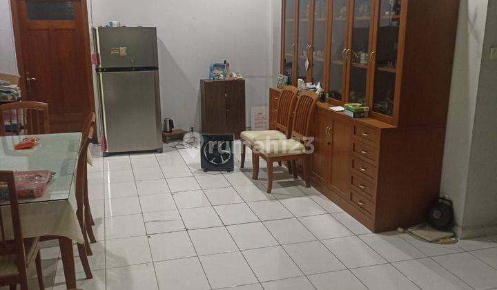 Rumah Lokasi Strategis Di Sayap Riau 2