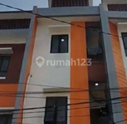 Rumah tanjung duren bisa kos area Untar CP 1