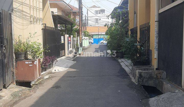 Rumah seken dekat untar jalan kaki shm  2