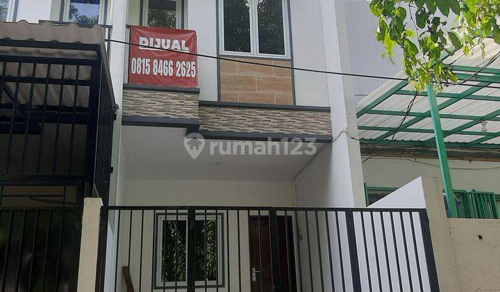 Rumah Model Ruko Samping Jalan Rame 2