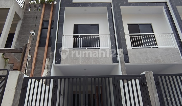 Rumah Bagus Baru Akses 3 Mobil Harga 2 M An Rumah Bagus Baru Akses 3 Mobil Harga 2 M An