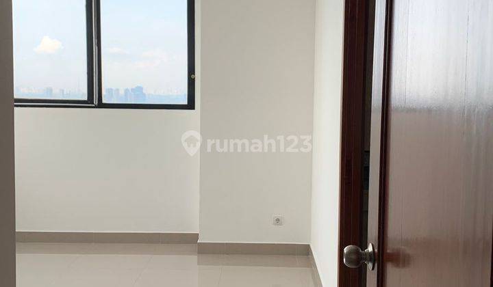 Disewakan Apartemen Apartemen 4 BR Siap Huni Karawaci 2