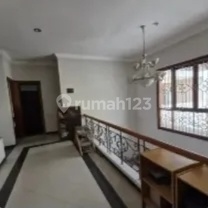 Araya House Near Its Unair Gm Pakuwon City Sby 2