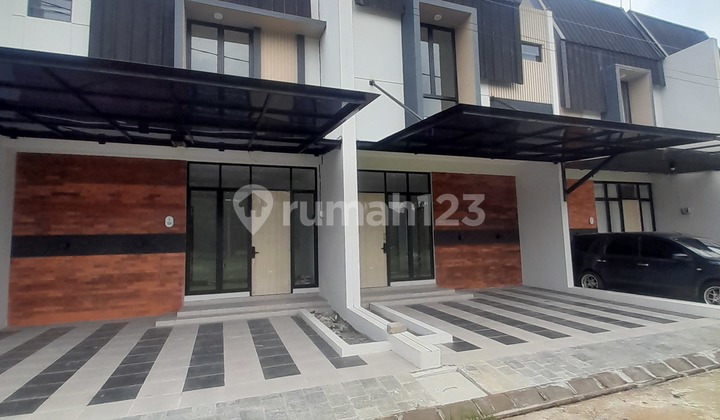 Rumah Baru 2 Lantai Mewah Murah Ada Kolam Renang di Bintara Jaya Bekasi Barat