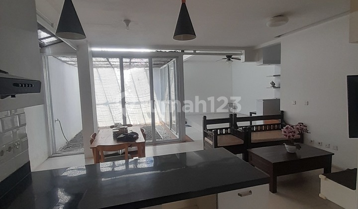 Rumah Baru 2 Lantai Mewah Murah di Kawasan Perumahan Vida Bekasi Timur 2