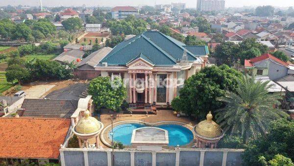 Rumah Gedung Besar 2 Lantai Mewah Murah Ada Kolam Renang Di Cipayung Jakarta Timur 2