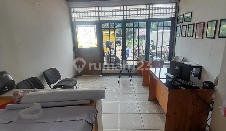 Cheap 2-Story Shophouse on Kalimalang Inspection Road, Jakasampurna, West Bekasi 1