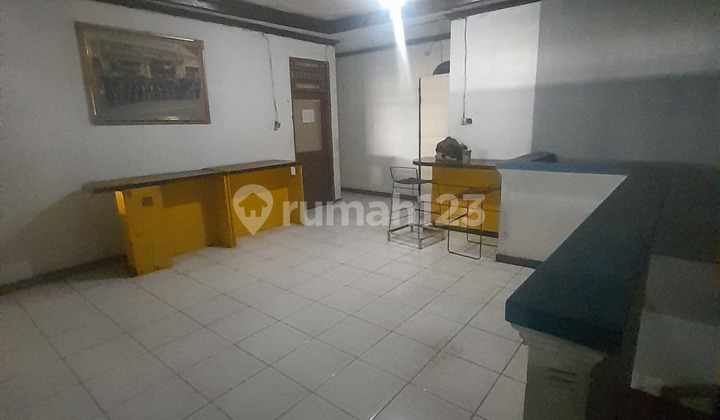 Cheap 2-Story Shophouse on Kalimalang Inspection Road, Jakasampurna, West Bekasi 2