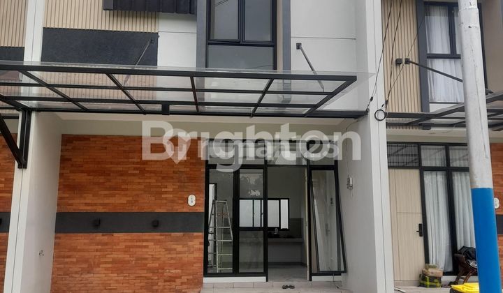 Rumah Baru 2 Lantai Mewah Murah Tanpa DP Ada Kolam Renang di Bintara Jaya Bekasi Barat 