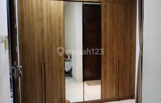 kamar tidur rumah di komplek pertamina pondok