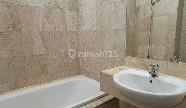 kamar mandi bellagio residence 1+1 luas 56m2