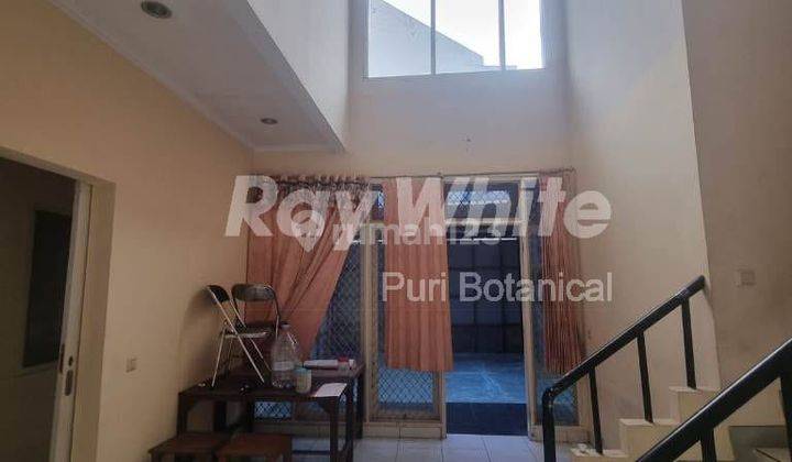 Dijual Rumah di Villa Taman Meruya 2