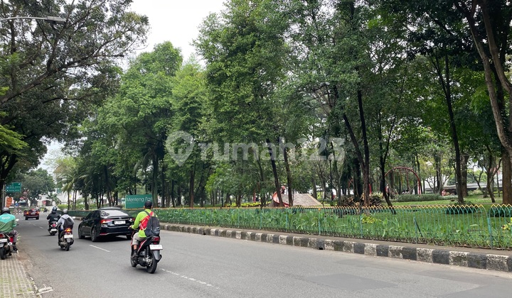 Luxury House Bintaro Utama Bintaro Jaya Business Location Main Road Shm 2