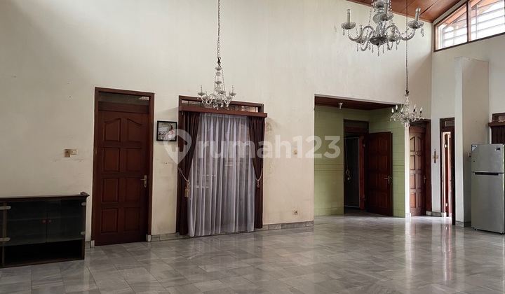 For Rent Business Location House in Bintaro Jaya 2 2