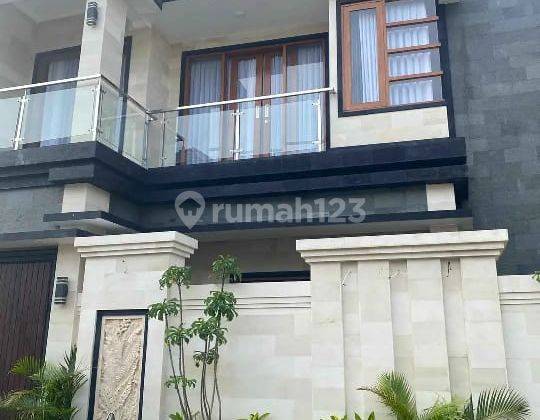 Rumah Pemogan Denpasar Selatan 4 Kamar Tidur 2