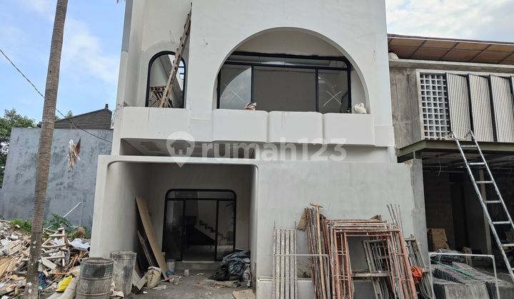 Villa Baru Dalung Kuta Utara 3 Bedrooms 