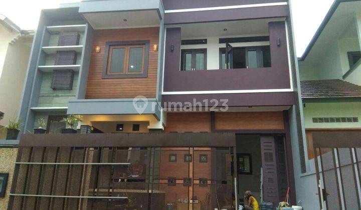 Rumah Mewah Full Renov di Setra Duta, Bandung 1