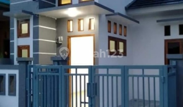 Dijual Rumah Perum Papan Indah Bekasi Siap Huni (D0079) Dijual Rumah Perum Papan Indah Bekasi Siap Huni (D0079)