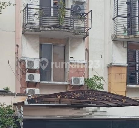 Dijual Ruko di Bulevar Hijau Setrategis Siap Pakai (D0071)