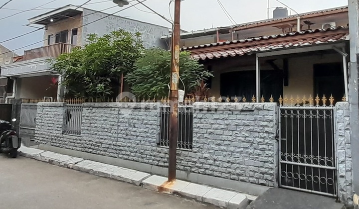 Siap Huni, Rumah, 2 Lantai di Pondok Gede Kota Bekasi(D0100)