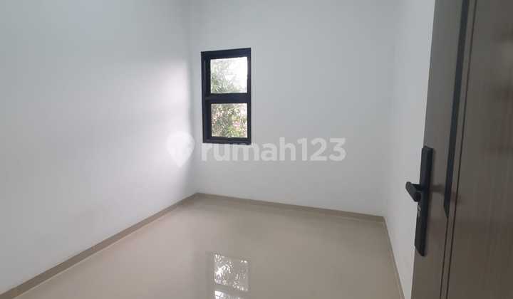 Can KPR, House, 2 Floors in Villa Indah Permai Near Station (D0082) 2