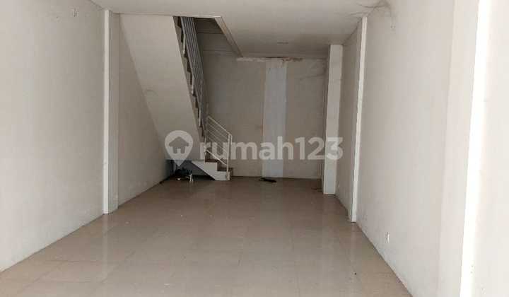 For Sale, Ready-to-Use Shop House in Serang at a Good Price (B1050) 2