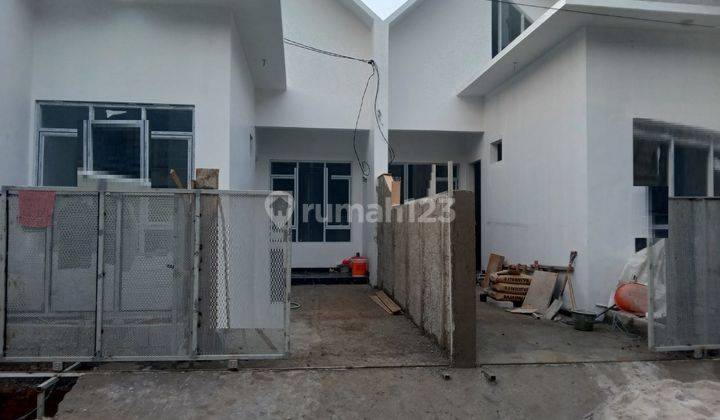 Rumah Bagus SHM di Harapan Indah, Bekasi b1123  2