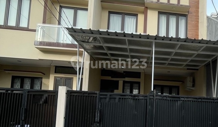 Dijual Rumah Bagus dan Mewah di Sukapura Jakarta (D0109)