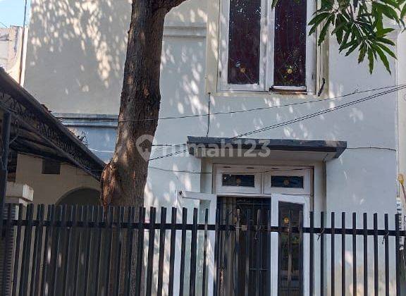 Rumah Kontrakan 2 Lantai Bagus SHM di Metland Menteng, Jakarta B0657 Timur 1