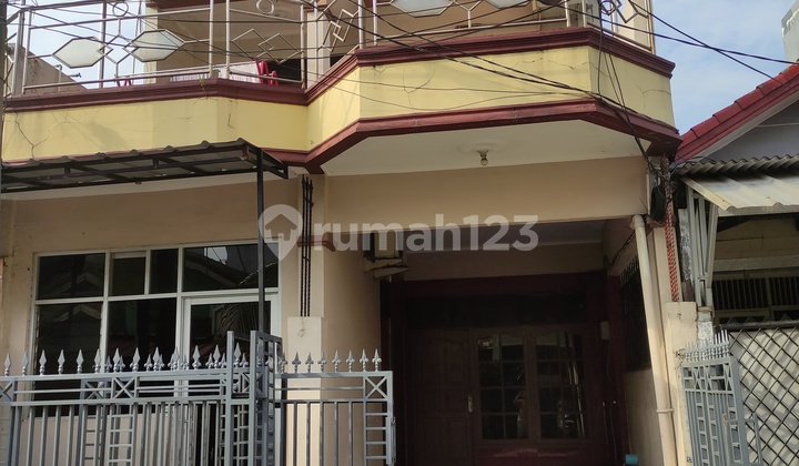 For Sale 2-Story House in Taman Harapan Baru Bekasi (D0021)